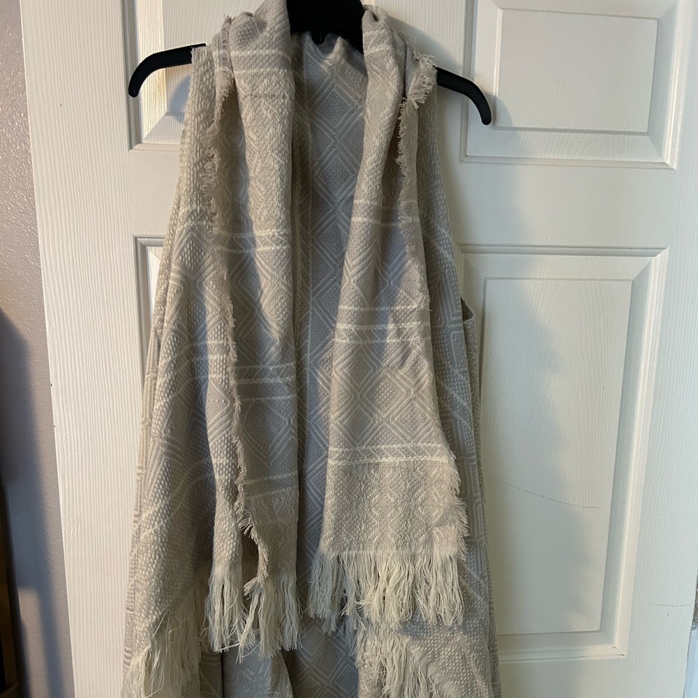 Tier vest